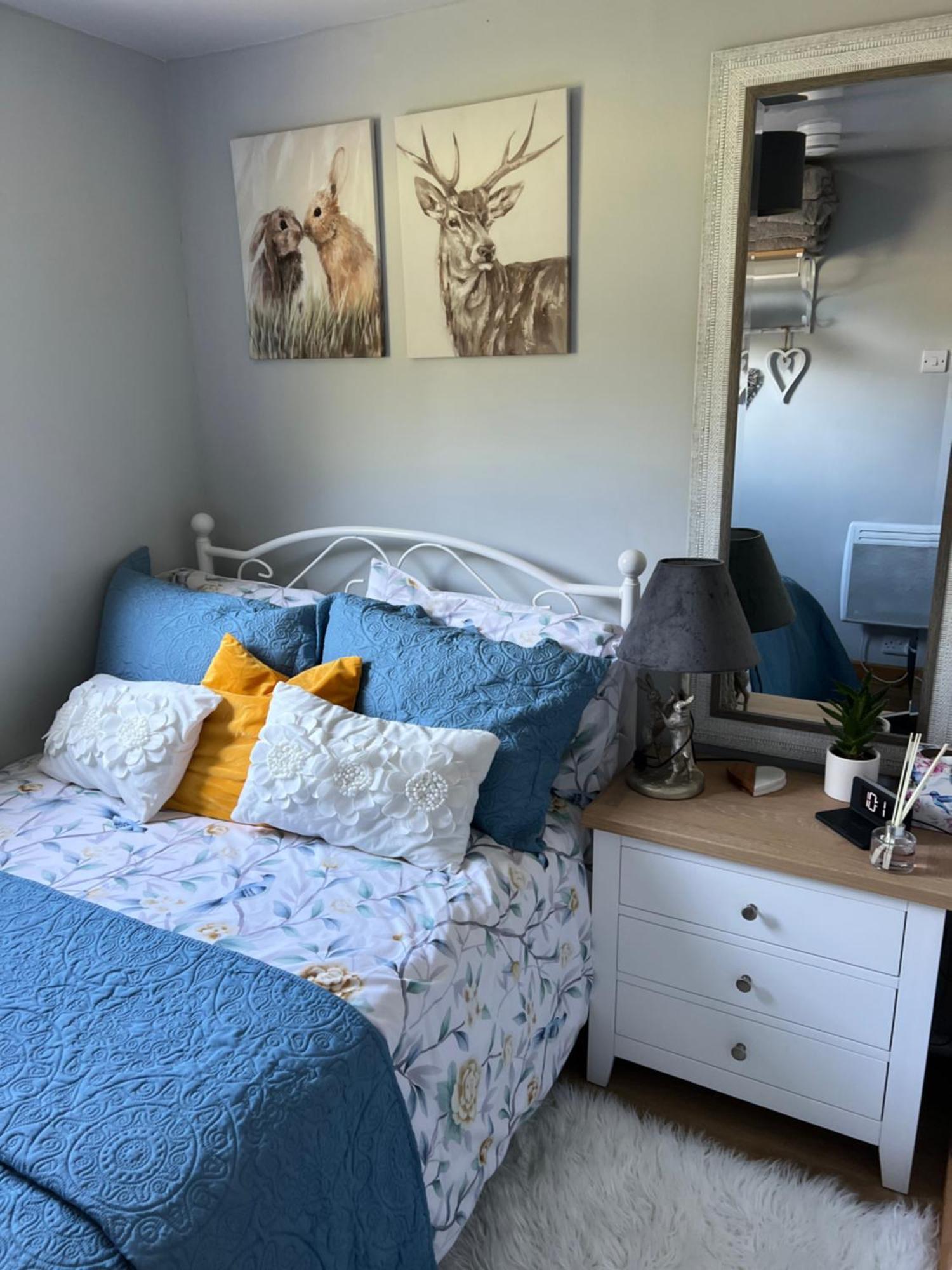 Kabin In The Woods Llandybie Экстерьер фото
